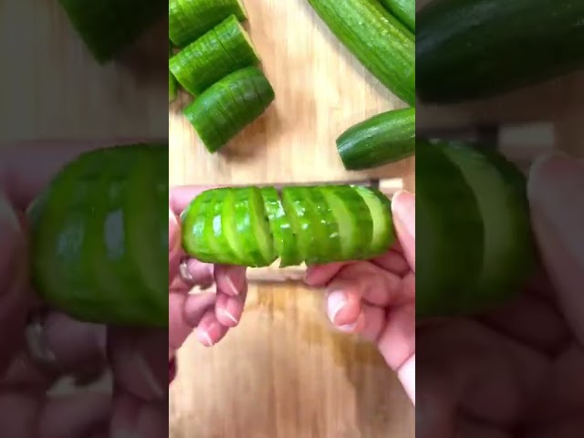 Korean Cucumber Salad: A Refreshing and Easy Side Delicacy 3 sddefault