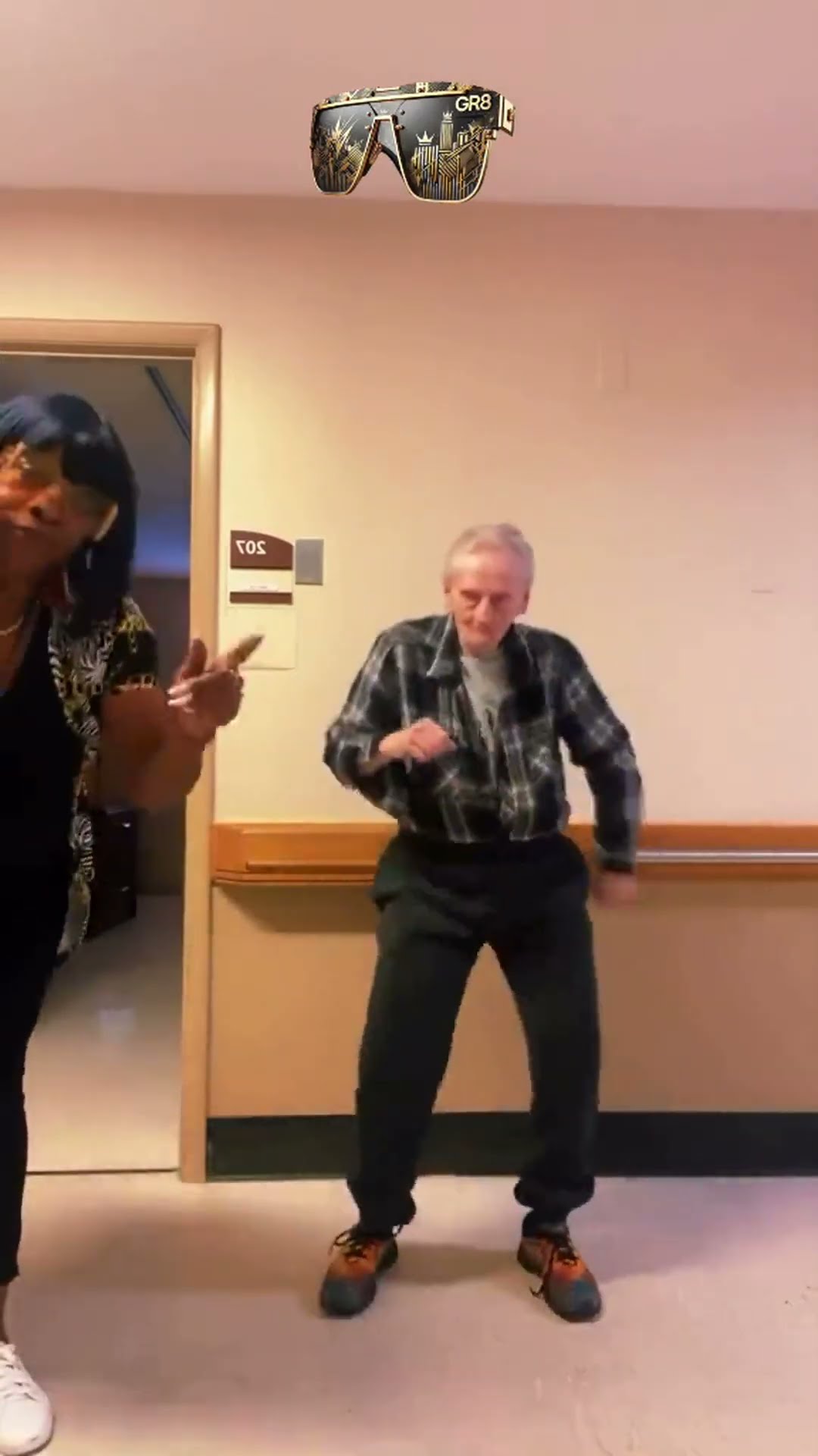 Party on the feet when I do my cha cha, uh ah uh ah ah!! Life gives you all kinds of surprises