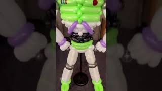 Have you ever seen a life size Buzz Lightyear made out of balloons before? #BalloonArt #BalloonArtis