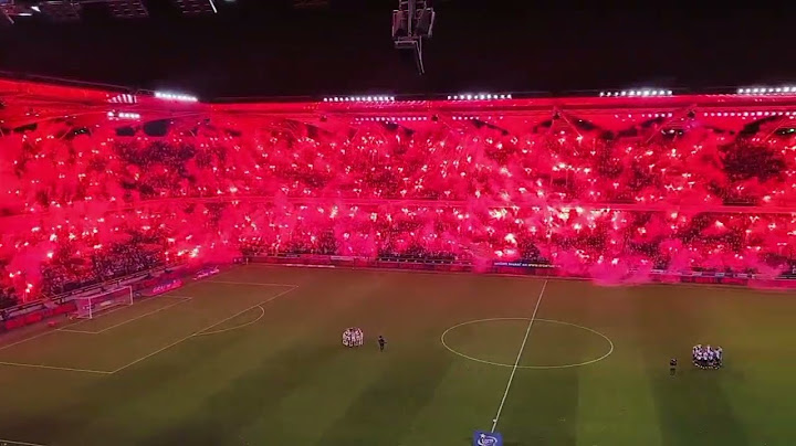 Legia Warszawa vs. Widzew Łódź: SZALONY pokaz pirotechniczny!! 03.11.2024