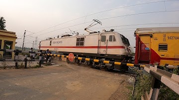 Deadly Speed Attack Teesta Torsa Express dangerous Honking Moving Through out Railgate