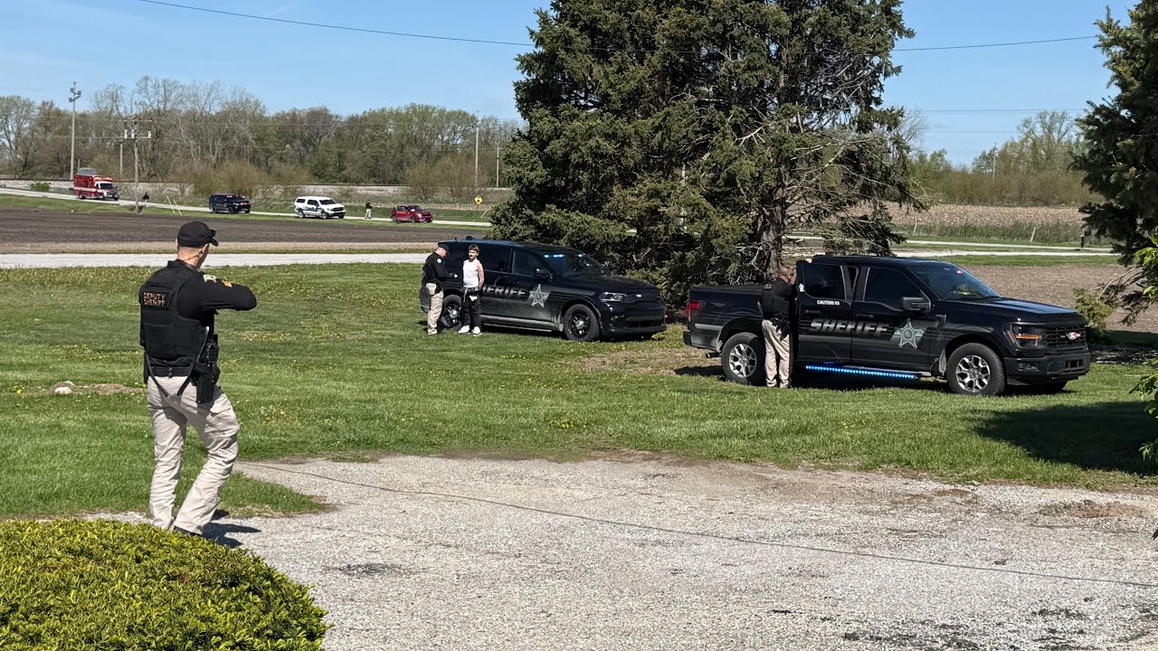 Police Chase Ends IN MY YARD - YouTube
