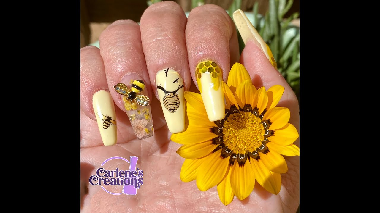 Watch Me Work-BeeNails