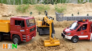 रेत पर स्विमिंग पूल का निर्माण | खोदक मशीन डंप ट्रक दमकल | खिलौना कार | BIBO TOYS Hindi