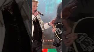 Download Lagu This version of Axl Rose is way more connected with the band—cool to see. MP3