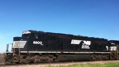 RARE!!! A four unit lashup with a NS SD60E!