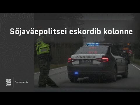 Sõjaväepolitsei eskordib kolonne