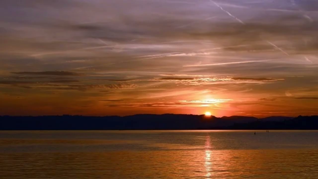 Deep Calm: Ambient Music for Stress Relief, Mindful Healing & Inner Peace