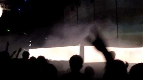 Above and Beyond @ ZoukOut 08