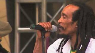 Israel Vibration - Same Song (Live at Reggae On The River) chords