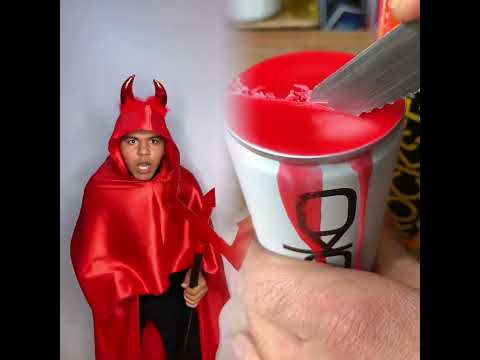 لما الشيطان يعتزل بسببك    