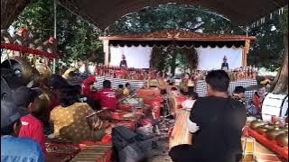 Hiburan Sedekah Bumi Di Sumberuloh Ngunut Lakon Ketemu 'Sri Sedono' Dalang ki Darno (5)