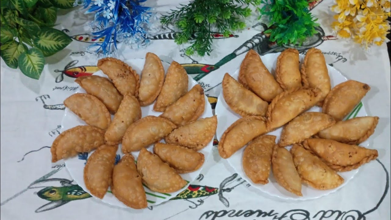 होली की मिठास हो या त्योहारों की शान,घर की बनी खस्ता और मीठी गुजिया का अलग ही स्वाद होता है