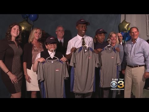 Cristo Rey Philadelphia High School Celebrates Students Getting Jobs