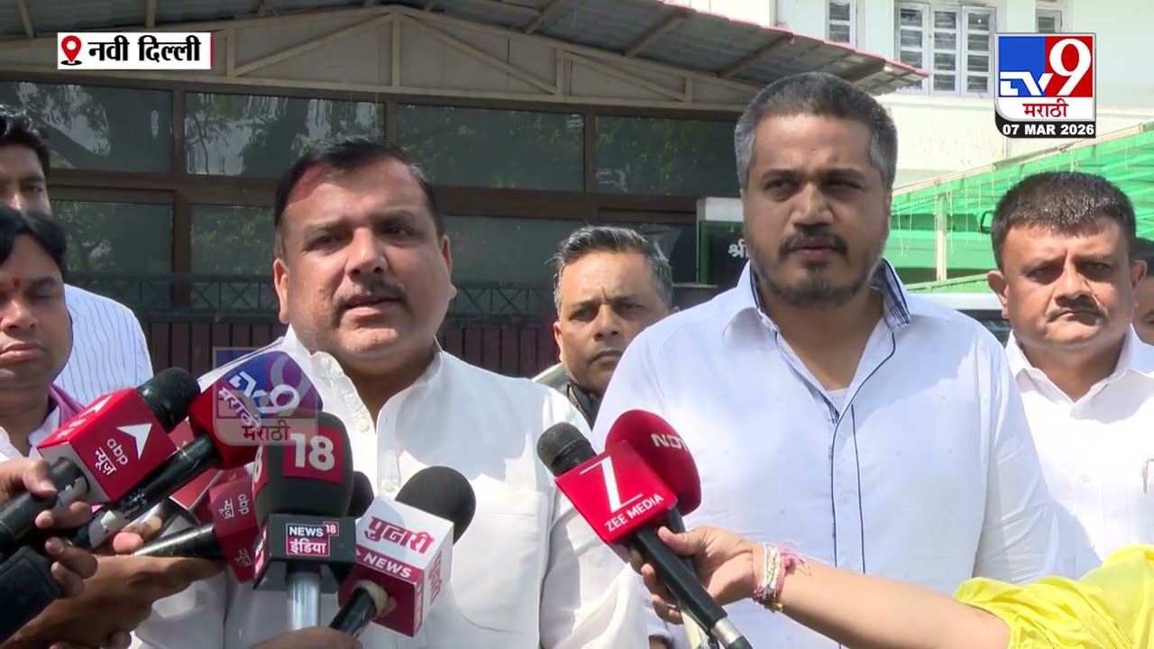 Delhi | Rohit Pawar | दादांच्या विमान अपघातासंदर्भात संजय सिंह यांची भेट घेतली