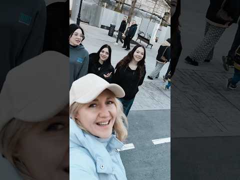 Песня Батарейка спеткясвсей улицей 😉 #юбилей #песня #аннасолнце #музыка2025 #батарейка #веселье