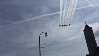 Watch the Blue Angels fly over downtown Nashville Resimi