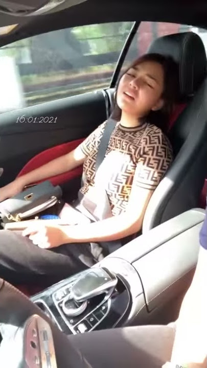 BILLY SYAHPUTRA DAPAT KADO MOBIL DARI AMANDA MANOPO !!!