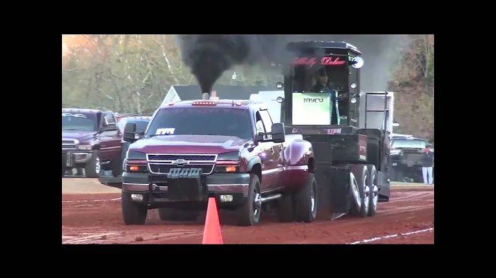 Stanford ky workstock diesel pull.