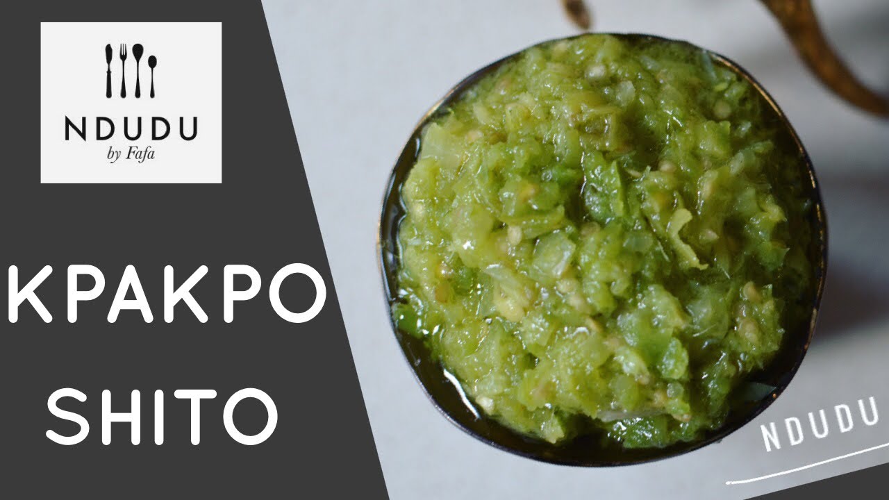 Ghanaian green pepper sauce - shito (Kpakoshito sauce) - biscuits and ladles