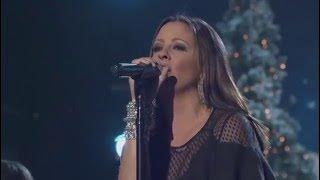 Sara Evans - Go Tell It On The Mountain - CMA Country Christmas