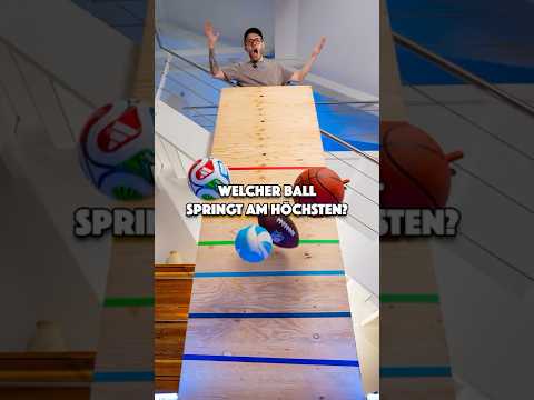 Welcher Ball springt am höchsten?!🧐 #hund #ball #comedy #challenge