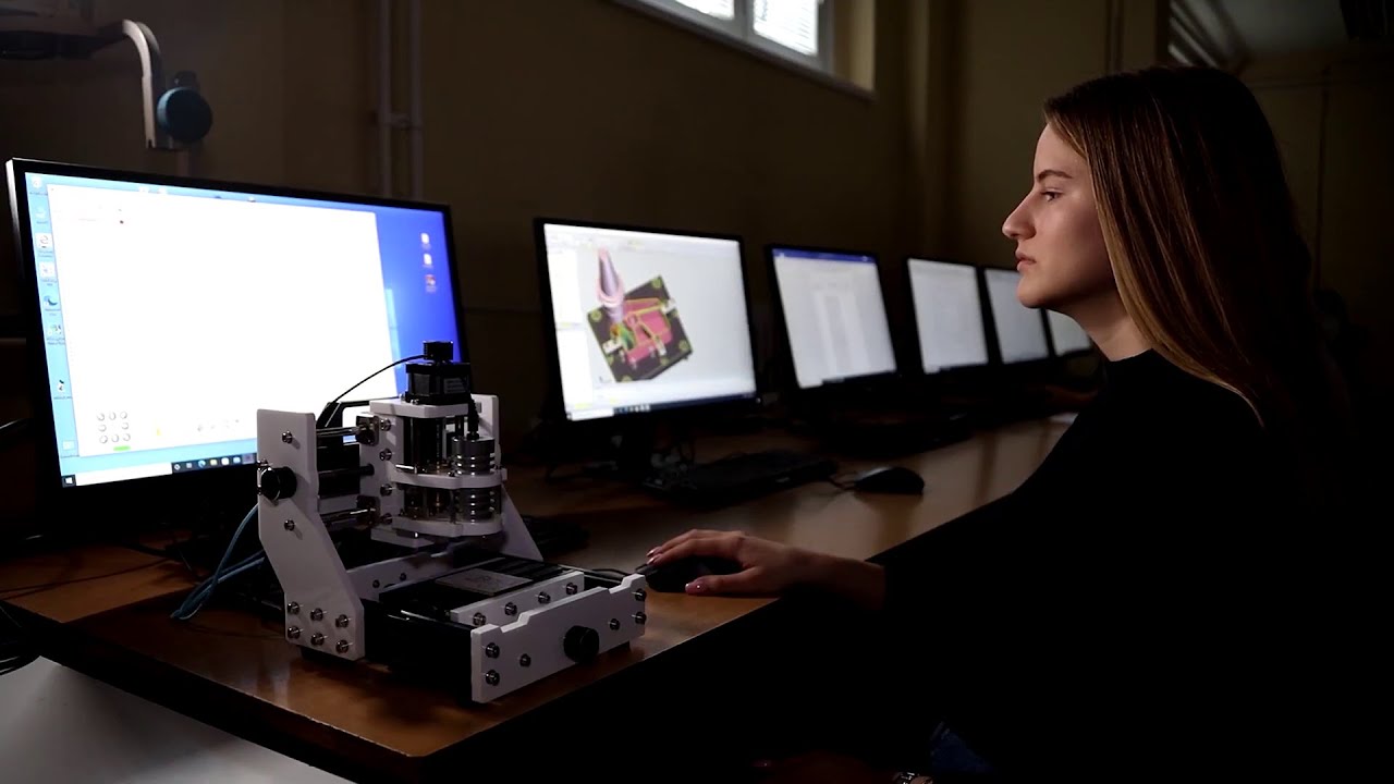 Tehničar za kompjutersko upravljanje CNC mašina MTŠ 14.oktobar