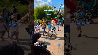 Slinky Dog Dash Ride Hollywood Studios 🐶🎢 Walt Disney World #dog #rollercoaster #shorts