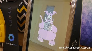 Mirror Me Booth׃ Built In Kids Animations