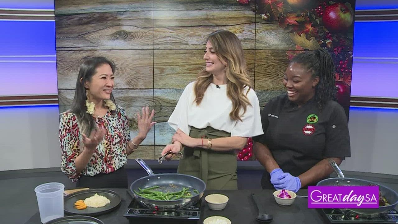 Friendsgiving Feast | Great Day SA - YouTube