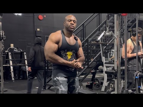 Killer Triceps Circuit For Mass & Muscle Development - YouTube