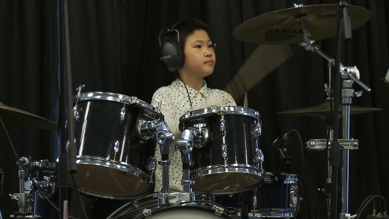 Guarda Yixin He - Childish Gambino "Red Bone" (Drum Cover) su YouTube Guarda Yixin He - Childish Gambino "Red Bone" (Drum Cover) su YouTube