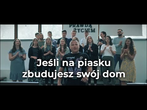 Download Jeśli na piasku zbudujesz swój dom - Rafał Bielecki (feat. Chór EWZ) - Ocalić od zapomnienia