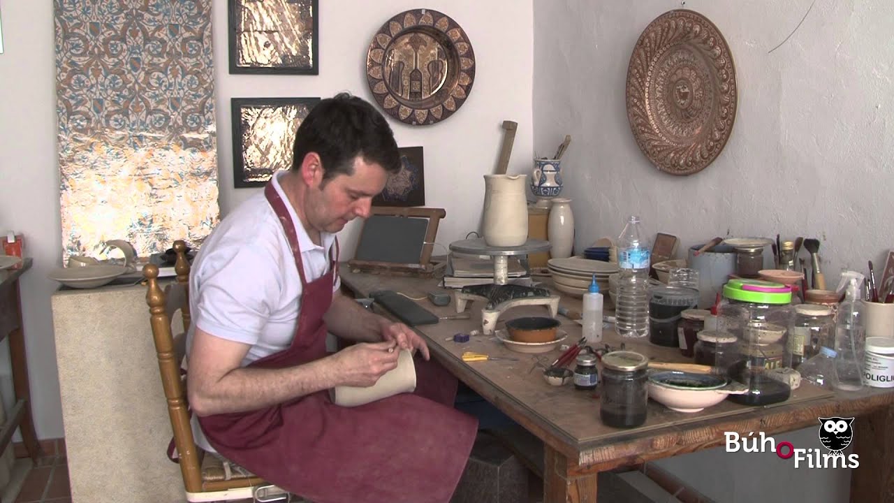 Arturo Mora: proceso artesanal del reflejo metálico (Cerámica de Manises)