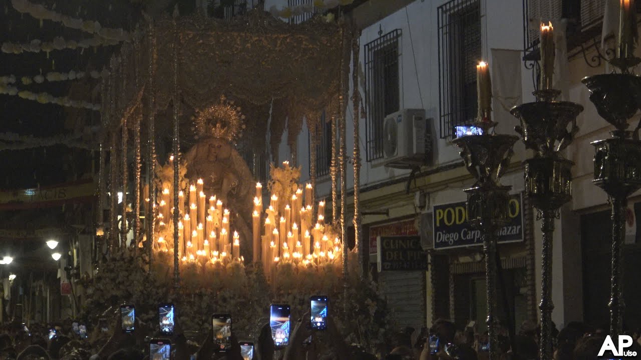 Petalá Virgen de la Paz y Esperanza de Córdoba en la calle San Pablo | Coronación Pontificia 2022