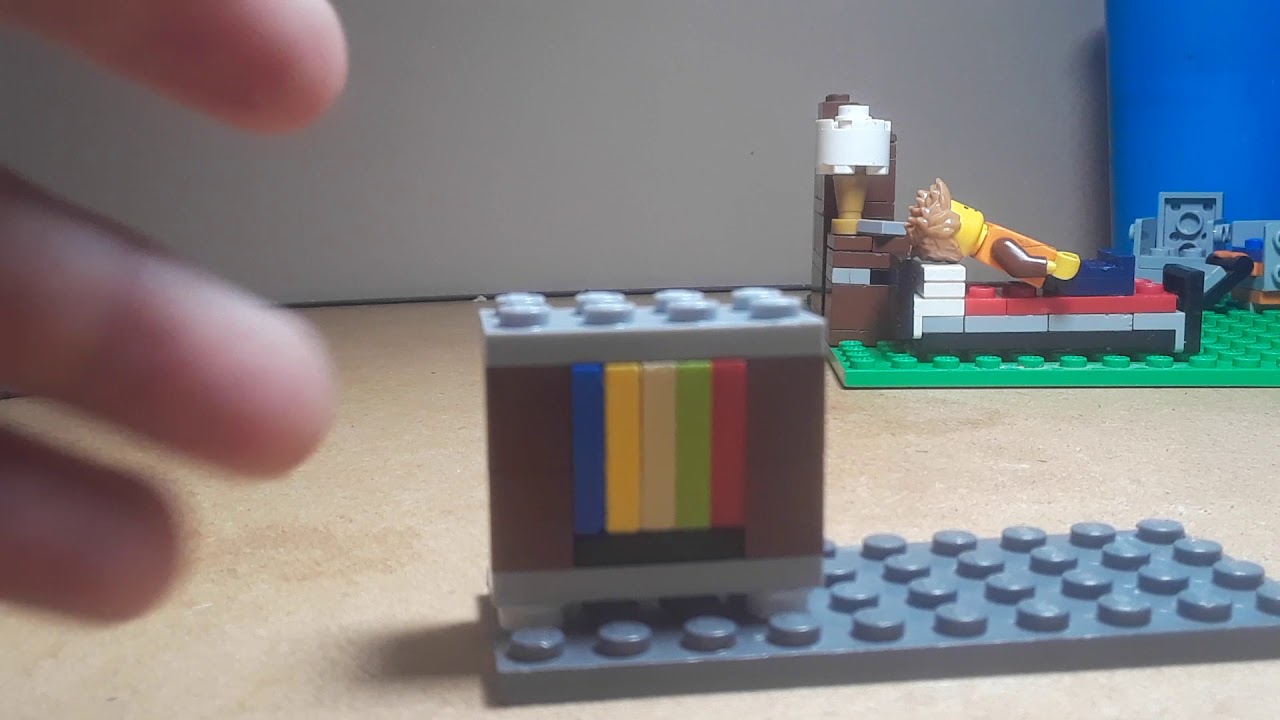 How to build easy Lego bookshelf with tv - YouTube