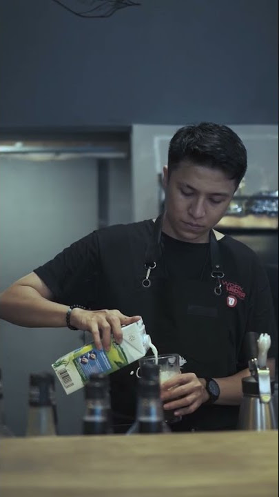 BARISTA KECE #shorts #cinematic #barista #coffeeshop