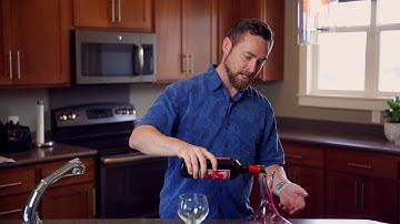 How to properly use a wine decanter