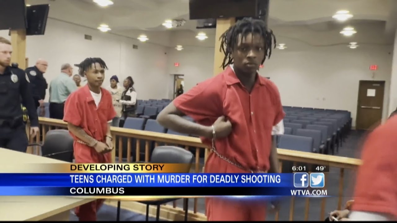 Teens charged with murder in Columbus appear before a judge - YouTube