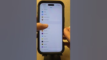 iOS 26 how to get back the classic Safari browser layout.