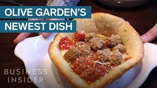 We Tried Olive Gardens New Meatball Pizza Bowl - Youtube