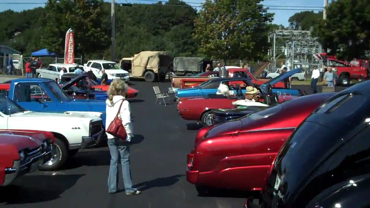 Portland Motor Club Labor Day 2009 In Portland ME Toys-for-Tots Benefit Car Show & Cruise-In Video