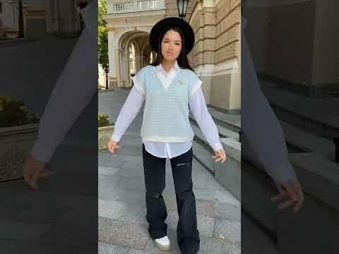 Жіночий зимовий жилет в'язаний на флісі oversize, видео 1