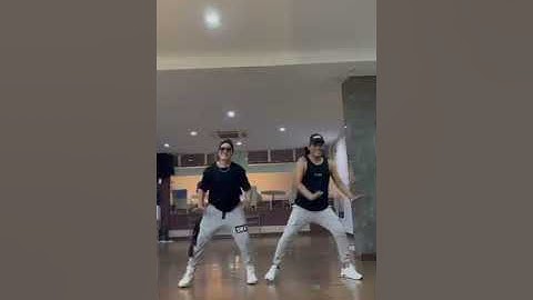 INNA x SEAN PAUL-UP(Official video) INNA #zumba #Arnytapanjaitan