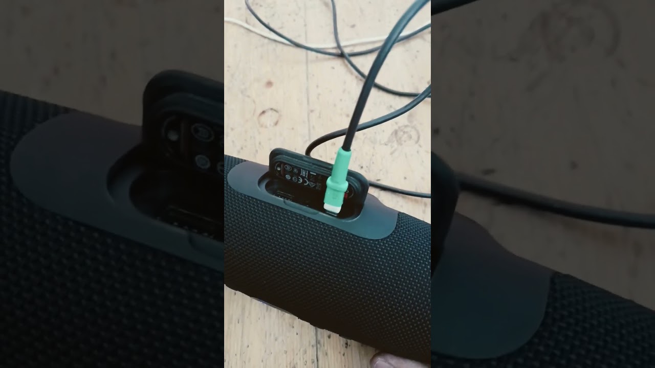 How to solve JBL Charge 4 Not turning on 100% Works