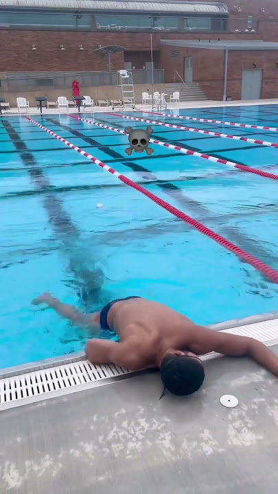 The distance makes or breaks swimming fly😅📸: @kayky_marqon IG