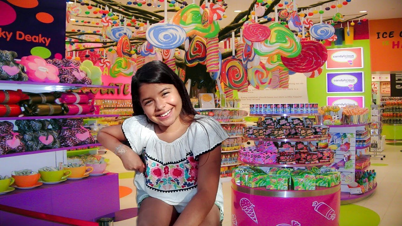 MI TIENDA DE DULCES 🍭 Jugando Con Mis Amigas ..😃😘