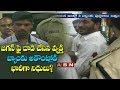 Knife attack on YS Jagan: Huge cash in bank accounts of Srinivas?