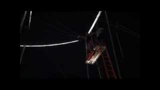 Flying trapeze layout - no safety lines