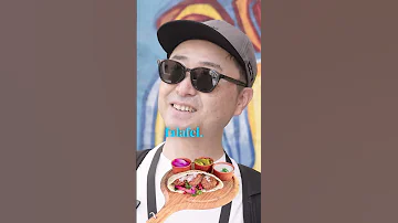 Japanees Like To Eat Falafel In Dubai 